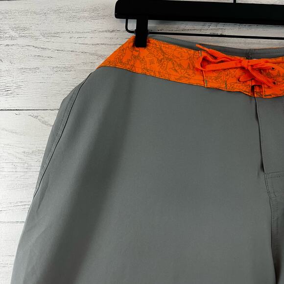 UV Skins Gray and Orange Men's Boardshorts Size 42 - Picture 3 of 7